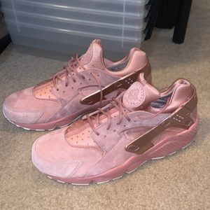 Nike Air Hurache Rust Pink